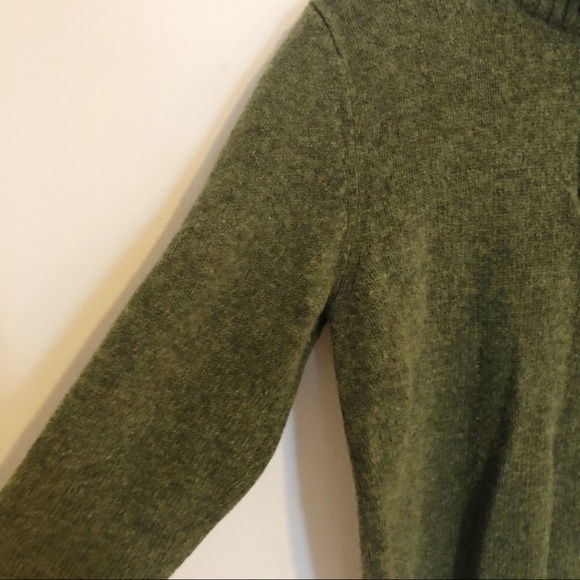 L.L. Bean 100% Shetland Wool Green Zip-Up Sweater - Picture 4 of 5